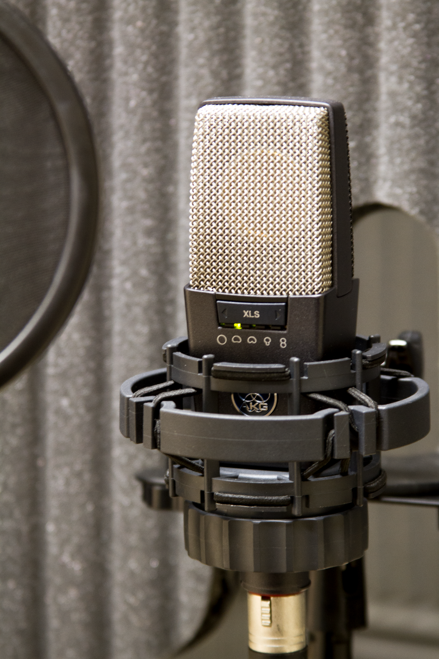 We use the AGK C414